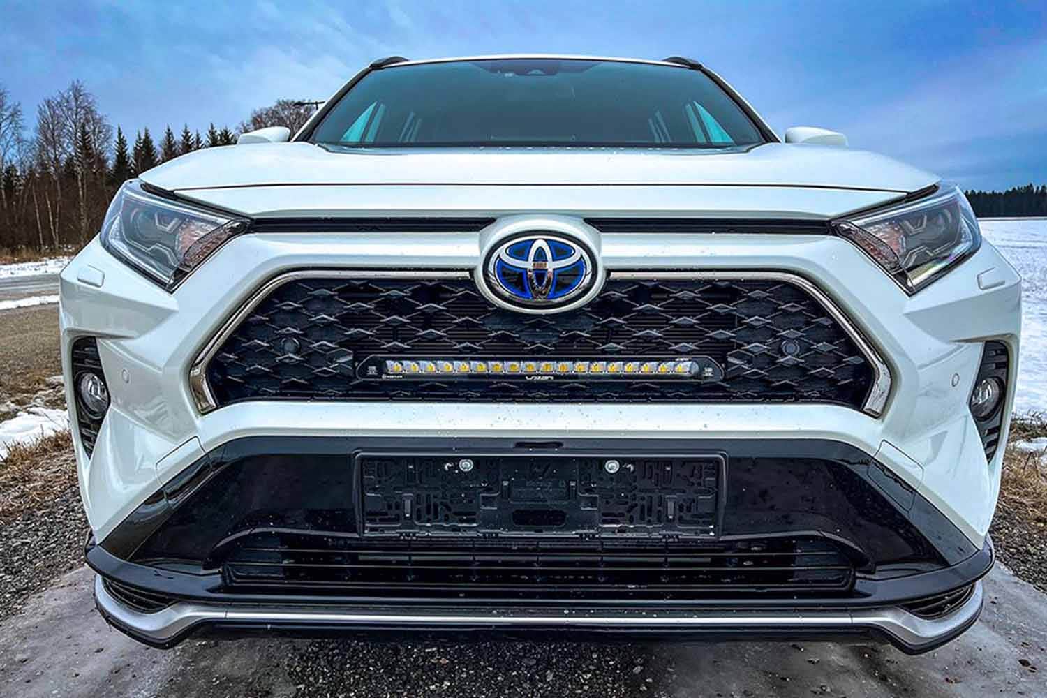 Lazer Toyota RAV4 Plug-In Hybrid 2019+ grillbrakett (Linear 18) 1 Lazer Toyota RAV4 Plug-In Hybrid 2019+ grillbrakett (Linear 18)