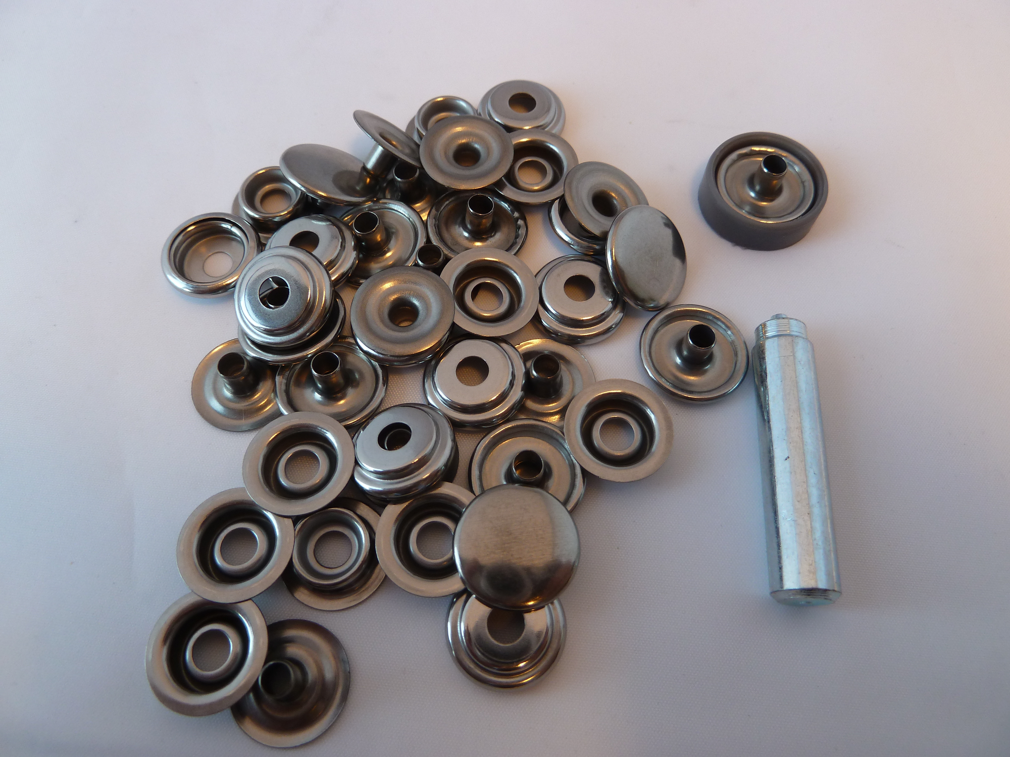 Trykknappsett - 10stk - Rustfri - m/ verktøy 1 Trykknappsett - 10stk - Rustfri - m/ verktøy