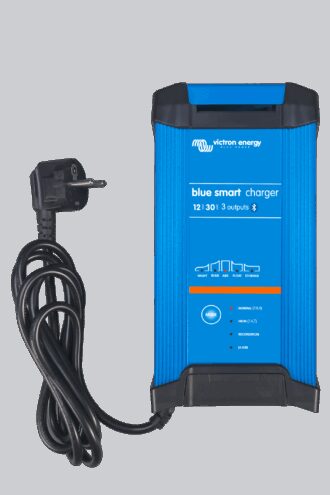 VICTRON Blue Smart IP22 Batterilader 12V 30A 3-kanaler (BPC123044002)