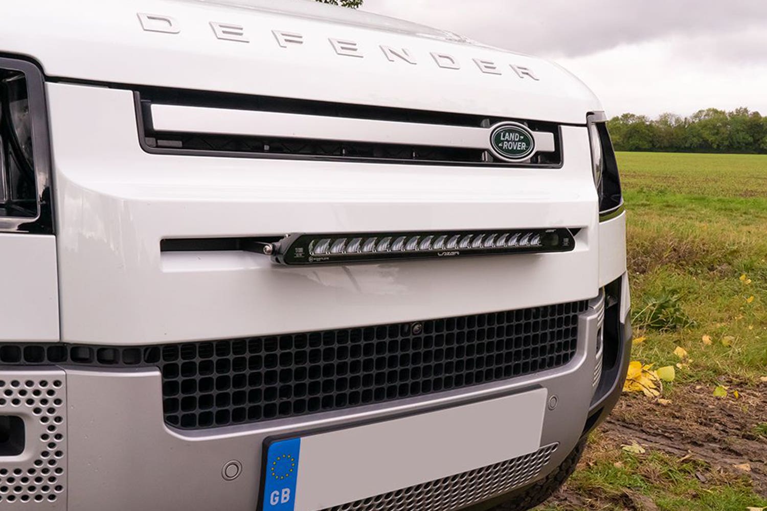 Lazer grillbrakett Land Rover Defender 2020+ 1 Lazer grillbrakett Land Rover Defender 2020+