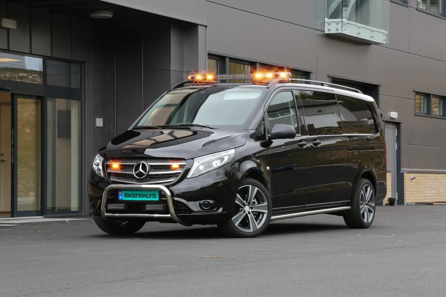 Lumen Helios SQ16 LED fjernlys 6 Lumen Helios SQ16 LED fjernlys - Bilde 6