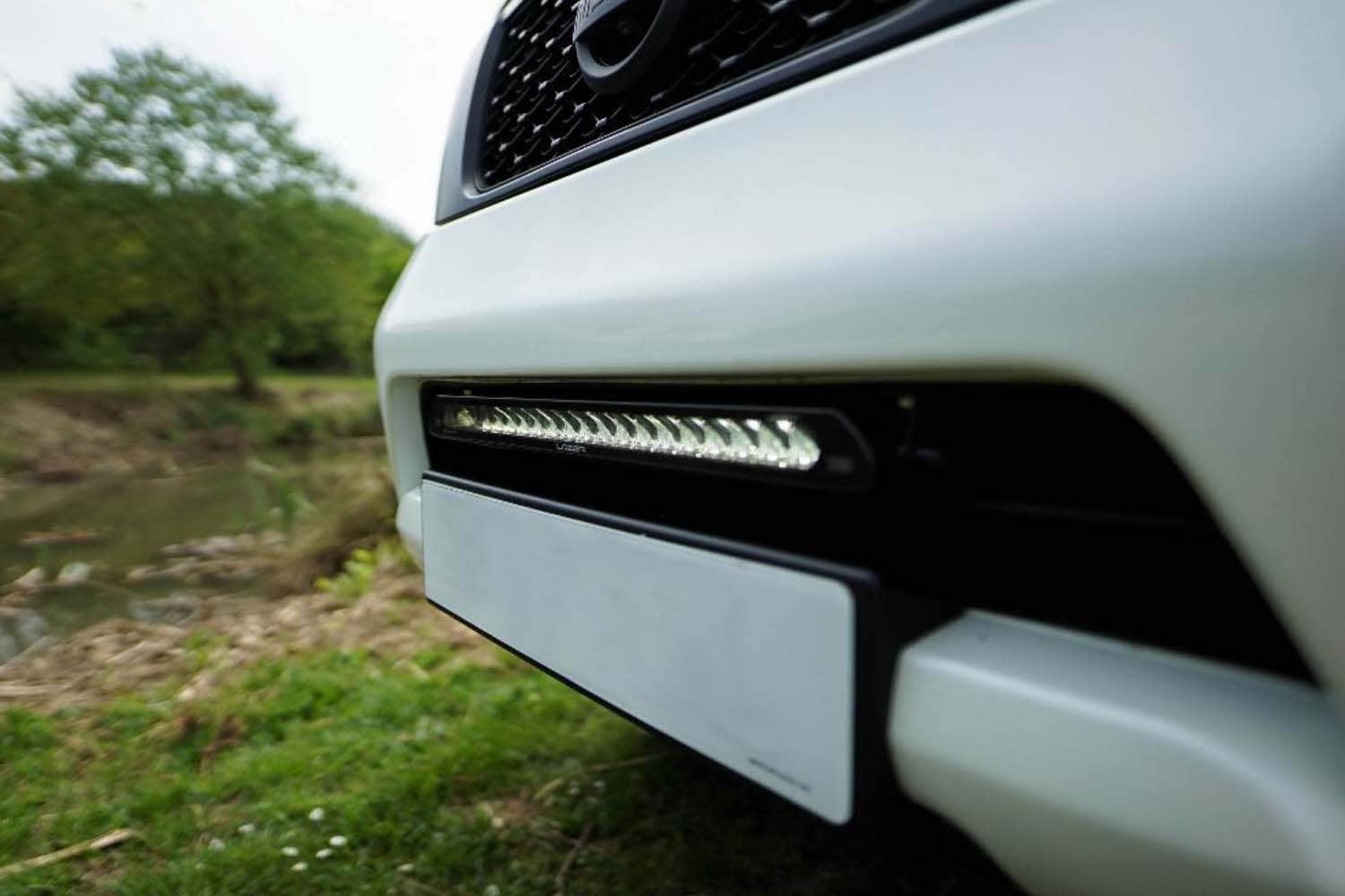 Lazer modeltilpasset montering Nissan Navara 2014+ 1 Lazer modeltilpasset montering Nissan Navara 2014+